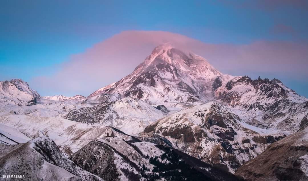 Hilltop Kazbegi Stepantsminda Exterior foto